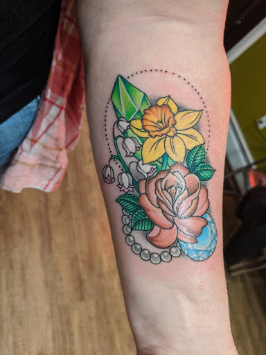 Vision Burn Tattoo and Gallery, 119 Chestnut St, Dunmore, PA 18512, USA, 