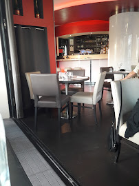 Atmosphère du Restaurant français Le Comptoir Lounge à Magny-le-Hongre - n°10