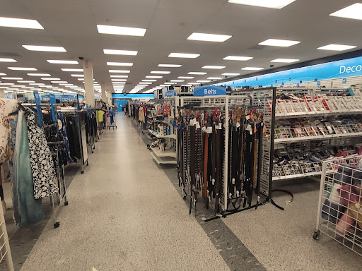 Clothing Store «Ross Dress for Less», reviews and photos, 12680 W Sunrise Blvd, Sunrise, FL 33323, USA