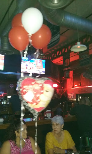 Bar & Grill «Kimmyz On Greenway Rock & Roll Bar & Grill», reviews and photos, 5930 W Greenway Rd, Glendale, AZ 85306, USA