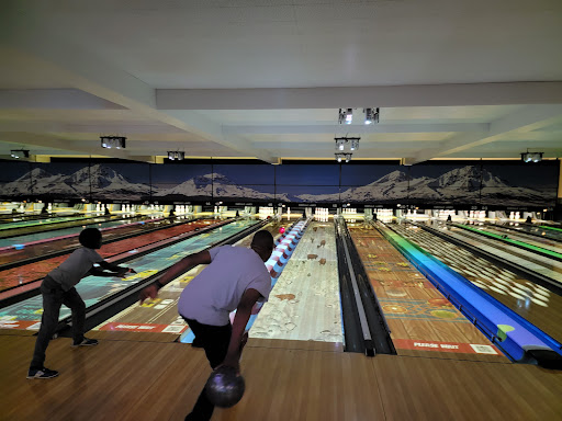 Bowling Alley «Emerald Lanes», reviews and photos, 140 Oakway Rd, Eugene, OR 97401, USA