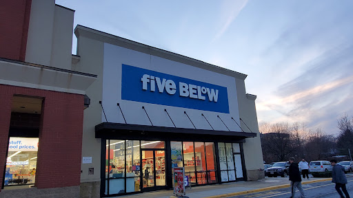 Variety Store «Five Below», reviews and photos, 255 Grossman Dr, Braintree, MA 02184, USA
