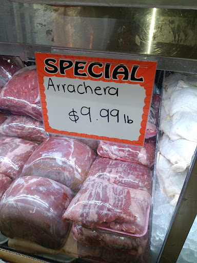 Grocery Store «Gonzales Supermarket», reviews and photos, 652 Collins St, Joliet, IL 60432, USA