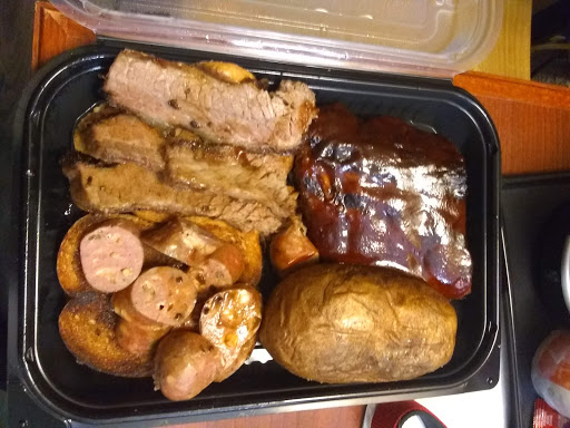 Restaurant «Whiskey Creek® Wood Fire Grill», reviews and photos, 407 2nd Ave, Kearney, NE 68847, USA