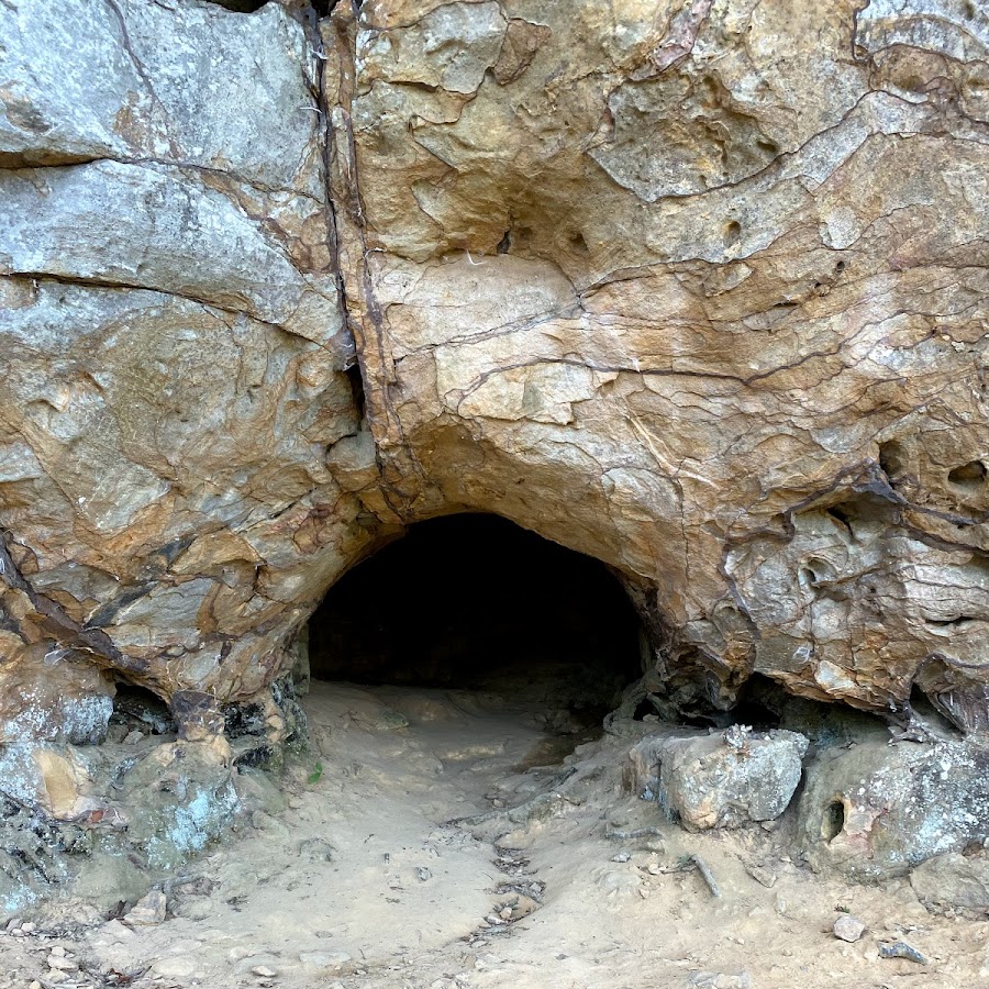 Bear Cave Trail