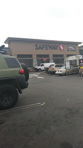 Safeway image