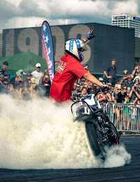 Umbrella Media House - Photo 2 - Car repair in Springfield, MO, Springfield