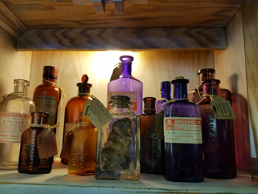 Consignment Shop «Baker Street Curiosity Shop», reviews and photos, 6780 Market St, Wilmington, NC 28405, USA