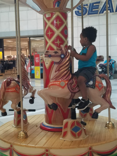 Shopping Mall «Charlottesville Fashion Square», reviews and photos, 1600 Rio Rd E, Charlottesville, VA 22901, USA