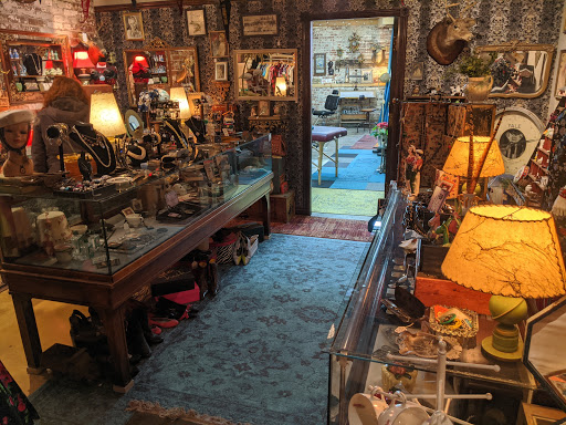 Tattoo Shop «Curiosity Shop», reviews and photos, 100 43rd St #116, Pittsburgh, PA 15201, USA