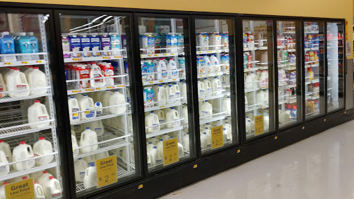 Supermarket «Walmart Neighborhood Market», reviews and photos, 2551 W Cermak Rd, Chicago, IL 60608, USA