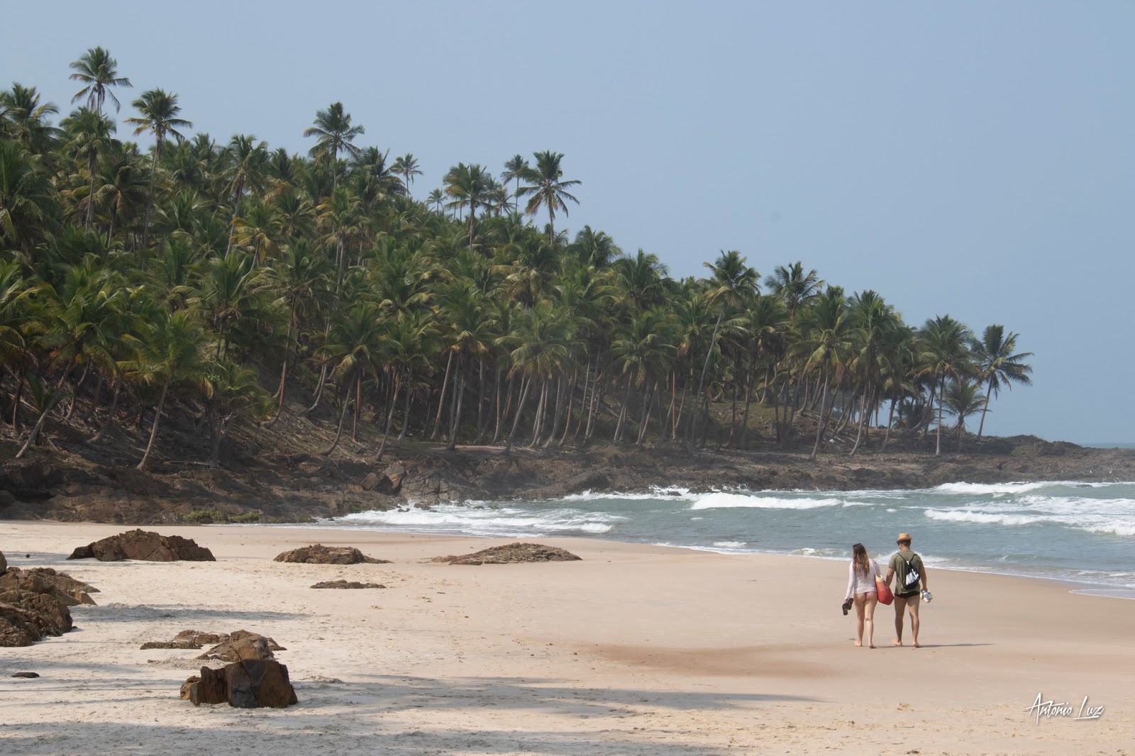 Foto van Praia de Jeribucaçu met helder fijn zand oppervlakte