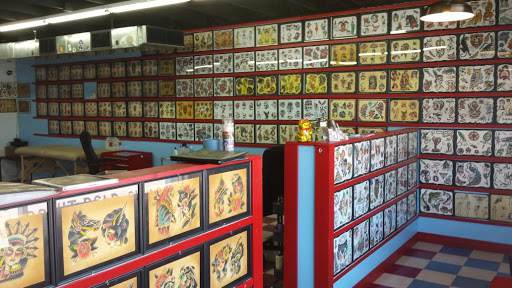 Tattoo Shop «Lost Dutchman Tattoo», reviews and photos, 4121 N 19th Ave, Phoenix, AZ 85015, USA