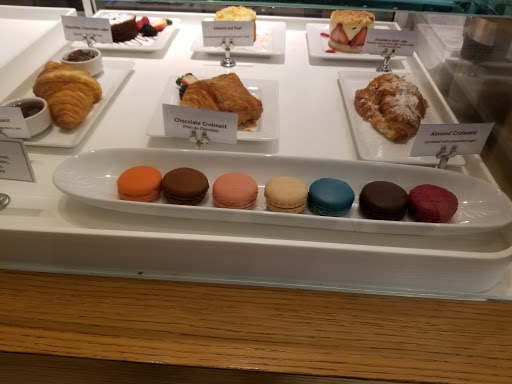 Coffee Shop «Nespresso Beverly Hills Boutique & Cafe», reviews and photos, 320 N Beverly Dr, Beverly Hills, CA 90210, USA