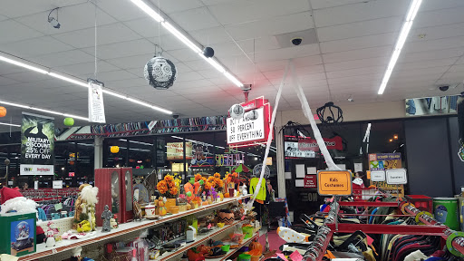 Thrift Store «Red Racks Thrift Store», reviews and photos, 1711 N Glenstone Ave, Springfield, MO 65803, USA