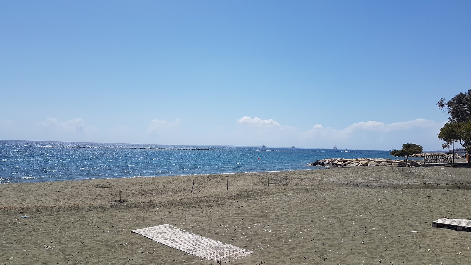 Foto de Armonia beach - lugar popular entre os apreciadores de relaxamento