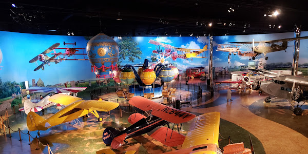 Air Zoo Aerospace & Science Museum