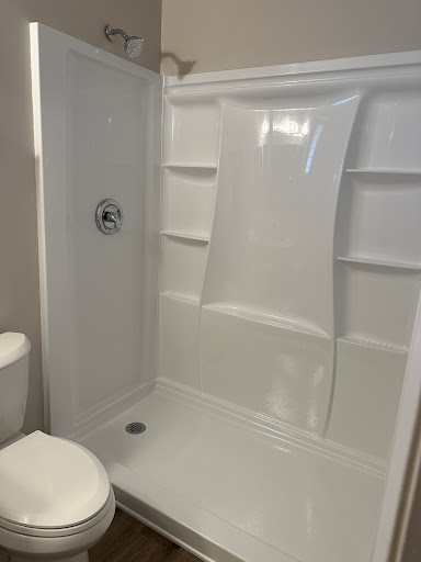 Fregeau Remodeling & Tile image