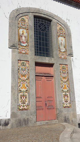 Avaliações doIgreja de Santo Isidoro de Romariz em Santa Maria da Feira - Igreja