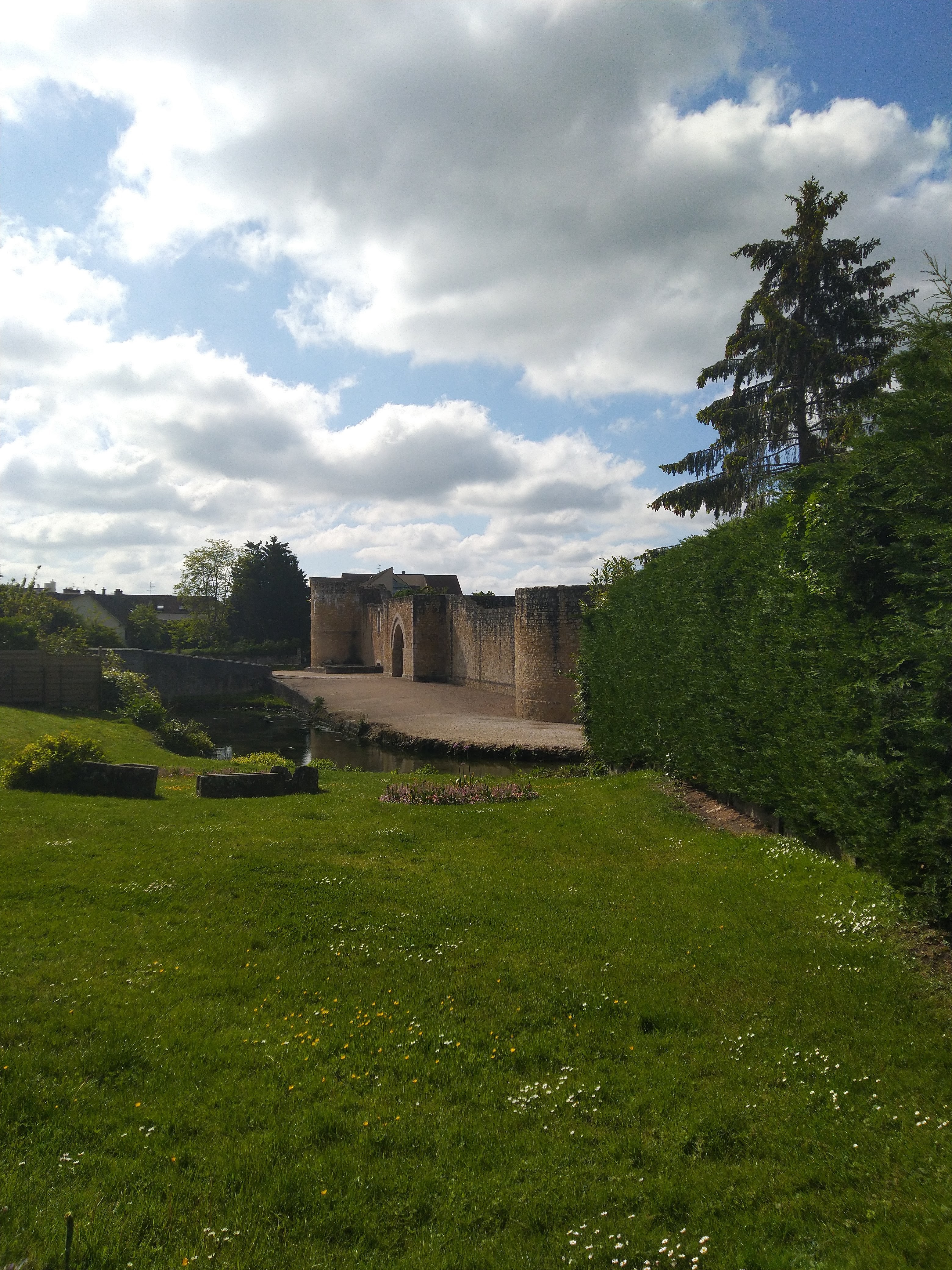 Photo n° 3 de l'avis de Cyril.o fait le 12/05/2019 à 09:56