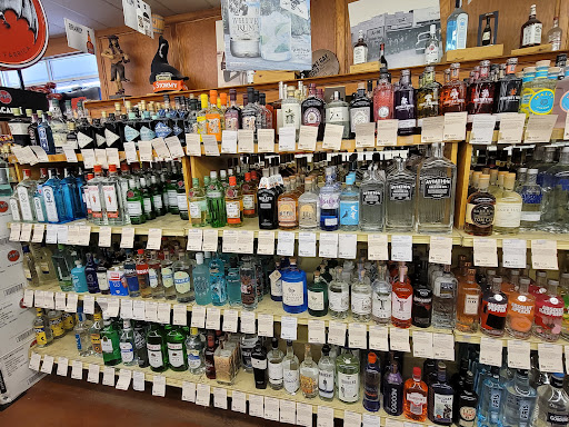 Wine Store «B-21 Fine Wine & Spirits», reviews and photos, 43380 US Hwy 19 N, Tarpon Springs, FL 34689, USA