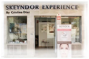 Centro Skeyndor by Cristina Díaz image