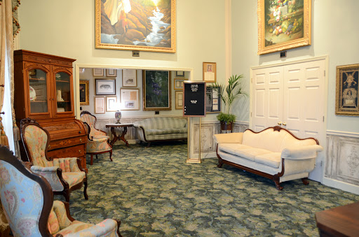 Funeral Home «Taylor Funeral Home Inc», reviews and photos, 214 N Main St, Dickson, TN 37055, USA