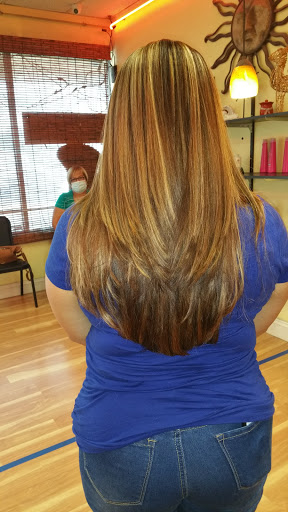 Beauty Salon «Cut N Curl Beauty Salon», reviews and photos, 6722 Hanley Rd, Tampa, FL 33634, USA