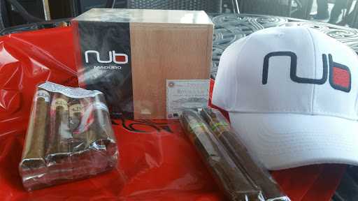 Tobacco Shop «En Fuego Tobacco Shop», reviews and photos, 6190 Frisco Square Blvd, Frisco, TX 75034, USA