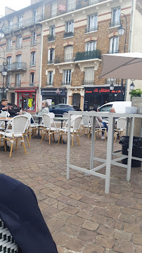 Atmosphère du Restaurant français Le Médicis à Saint-Maur-des-Fossés - n°2
