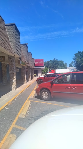Liquor Store «Fine Wine & Good Spirits», reviews and photos, 2143 MacDade Boulevard, Holmes, PA 19043, USA