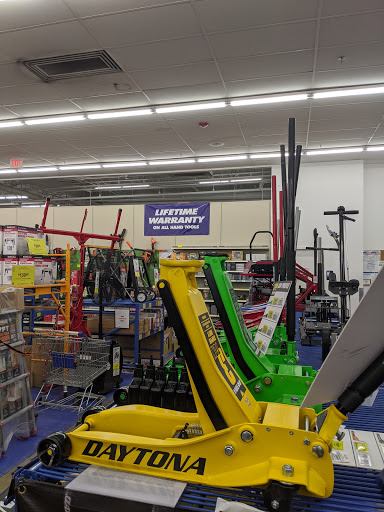 Hardware Store «Harbor Freight Tools», reviews and photos, 1559 Irving Park Rd, Hanover Park, IL 60133, USA