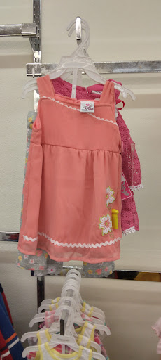 Discount Store «Fallas Paredes Discount Stores», reviews and photos, 26 E Baseline Rd #110, Phoenix, AZ 85040, USA