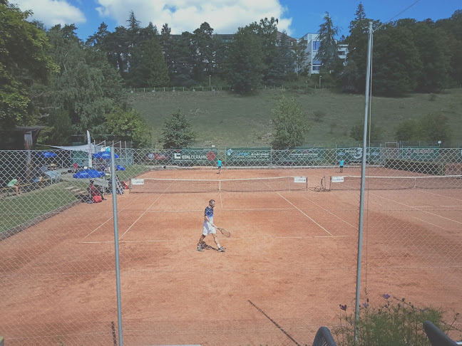 Rezensionen über Tennis Couvert des Cadolles SA in La Chaux-de-Fonds - Sportstätte