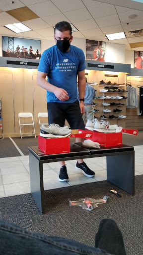 Shoe Store «New Balance», reviews and photos, 37606 Twelve Mile Rd, Farmington Hills, MI 48331, USA