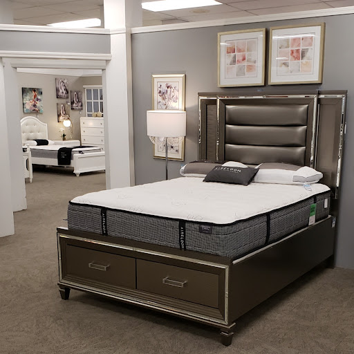 Furniture Store «Raymour & Flanigan Furniture and Mattress Store», reviews and photos, 490 New Park Ave, West Hartford, CT 06110, USA