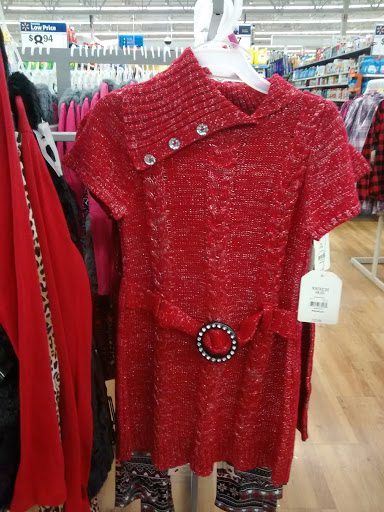 Department Store «Walmart Supercenter», reviews and photos, 2151 W Oaklawn Rd, Pleasanton, TX 78064, USA