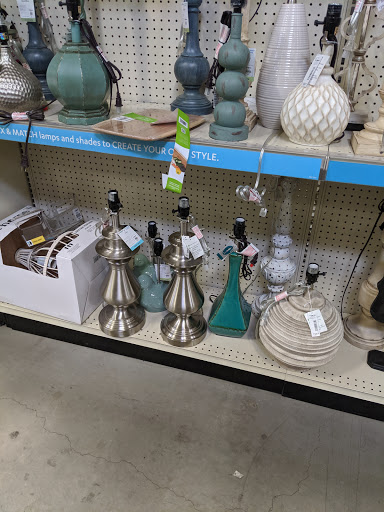 Home Goods Store «At Home», reviews and photos, 5901 Mercury Dr, Dearborn, MI 48126, USA