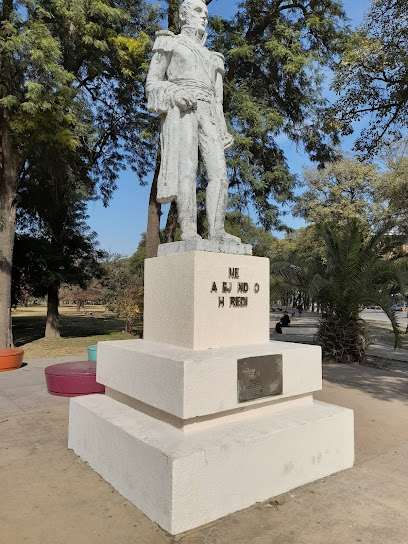 Estatua Alejandro Heredia