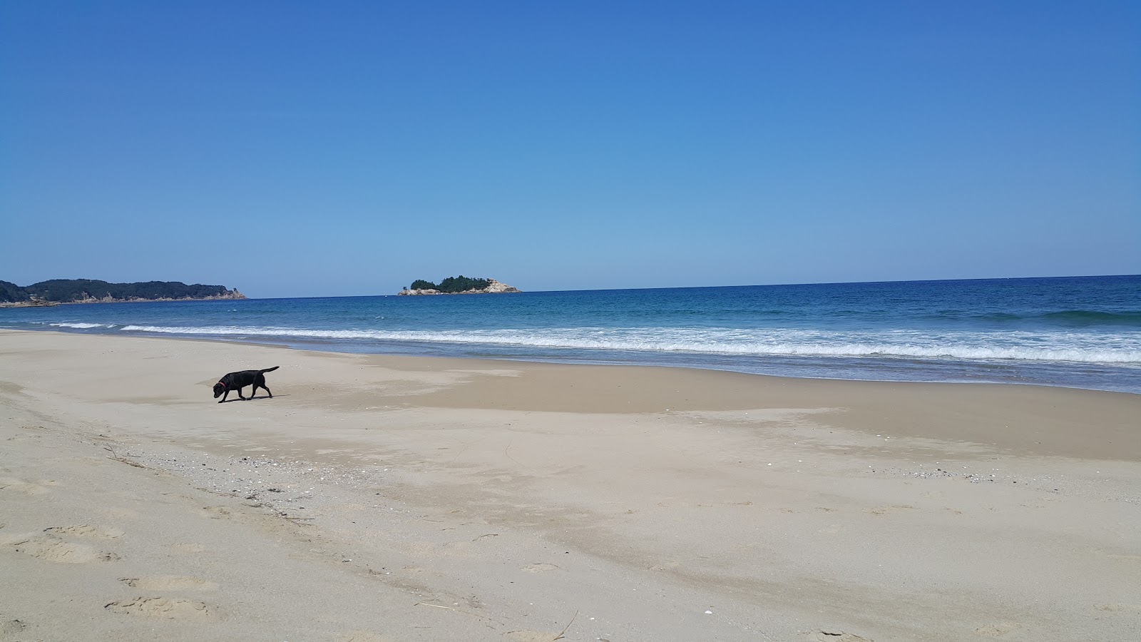 Foto van Jangyo Beach en de nederzetting