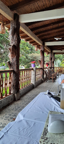 X2J6+FVG, Junto a la pista de aterrizaje antiguo aeropuerto, Moyobamba