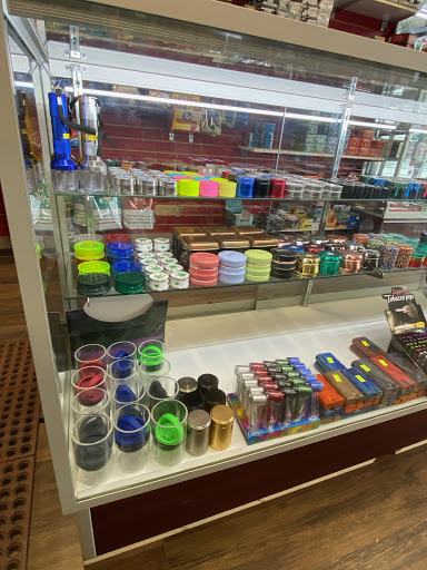 Tobacco Shop «J & J Tobacco», reviews and photos, 3273 Berlin Turnpike, Newington, CT 06111, USA