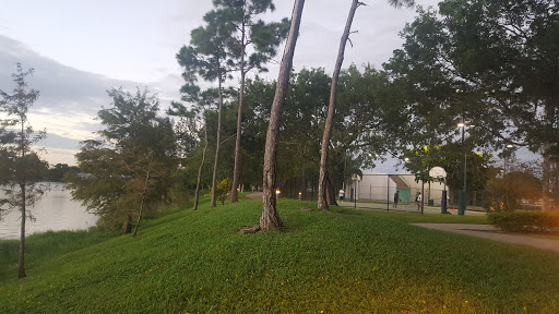 Park «Royal Palm Park», reviews and photos, 1701 NW 38th St, Oakland Park, FL 33309, USA