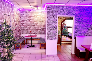 Mèadna Restaurant & Bar image