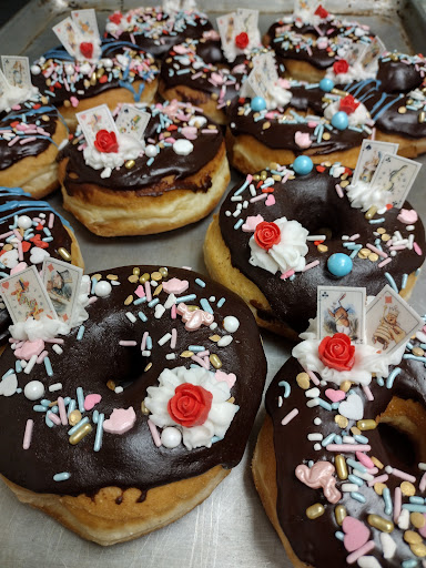 Coffee Shop «Donut King», reviews and photos, 151 Copeland St, Quincy, MA 02169, USA