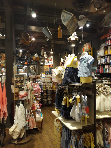 American Restaurant «Cracker Barrel Old Country Store», reviews and photos, 395 Cumberland Pkwy, Mechanicsburg, PA 17055, USA