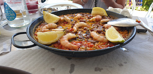 Información y opiniones sobre Restaurante Grill La Otra Costa de Urb. Atlanterra, Tarifa