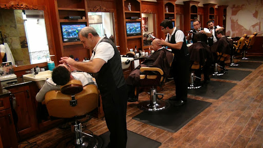 Barber Shop «Groom Room Barbershop», reviews and photos, 2502 E Camelback Rd, Phoenix, AZ 85016, USA