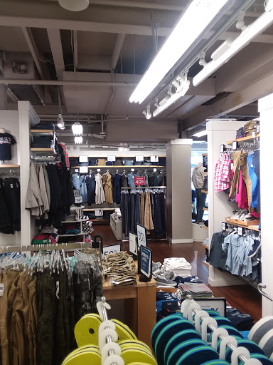 Clothing Store «Gap Outlet», reviews and photos, 40 S 69th St, Upper Darby, PA 19082, USA
