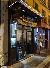 Bar du Restaurant italien Amarinno à Paris - n°5